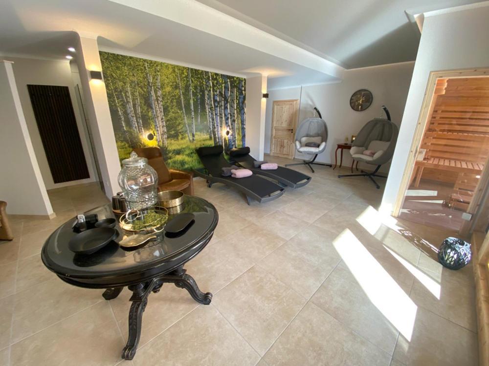 Hotel Kreuzbergbaude Beim Berzdorfer See Mit Wohlfuehl Sauna Markersdorf Ngoại thất bức ảnh
